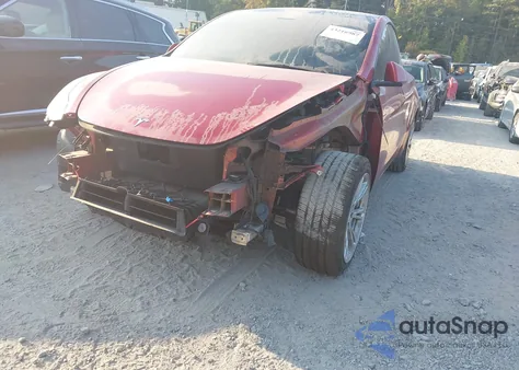 2023 Tesla Model Y Awd/Long Range Dual Motor All-Wheel Drive z USA, uszkodzony, nr VIN 7SAYGDEE7PA026259